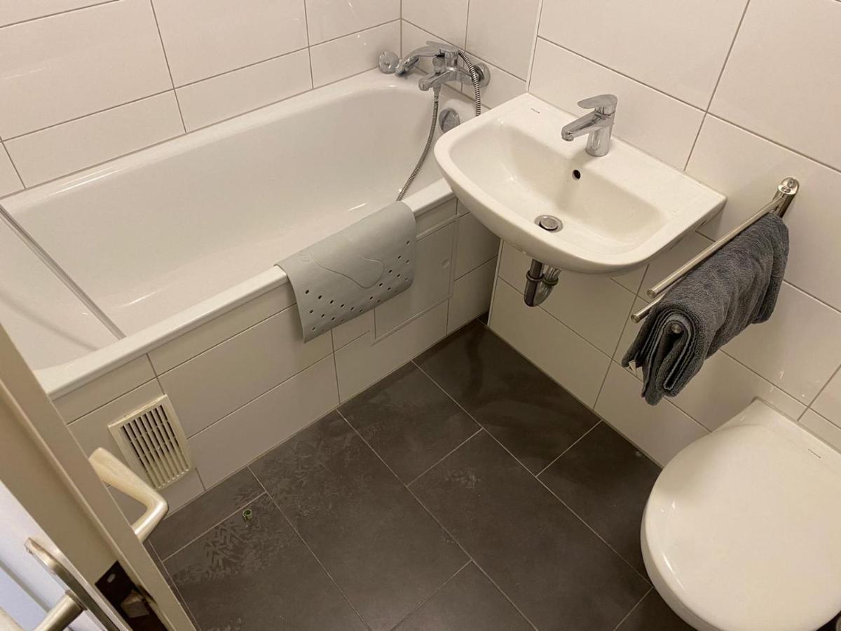 interaktiv . Appartements in Ratingen Buitenkant foto